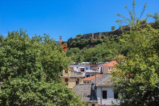 Ballo Apartments Gjirokastra Kültér fotó