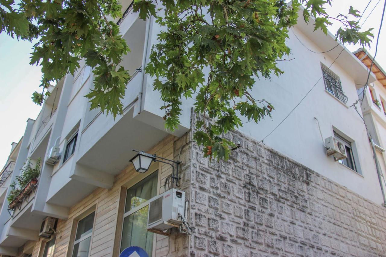 Ballo Apartments Gjirokastra Kültér fotó