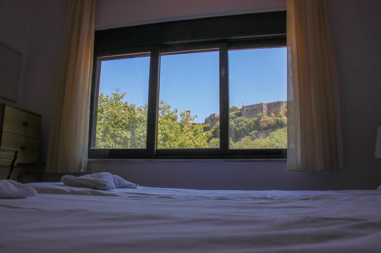 Ballo Apartments Gjirokastra Kültér fotó