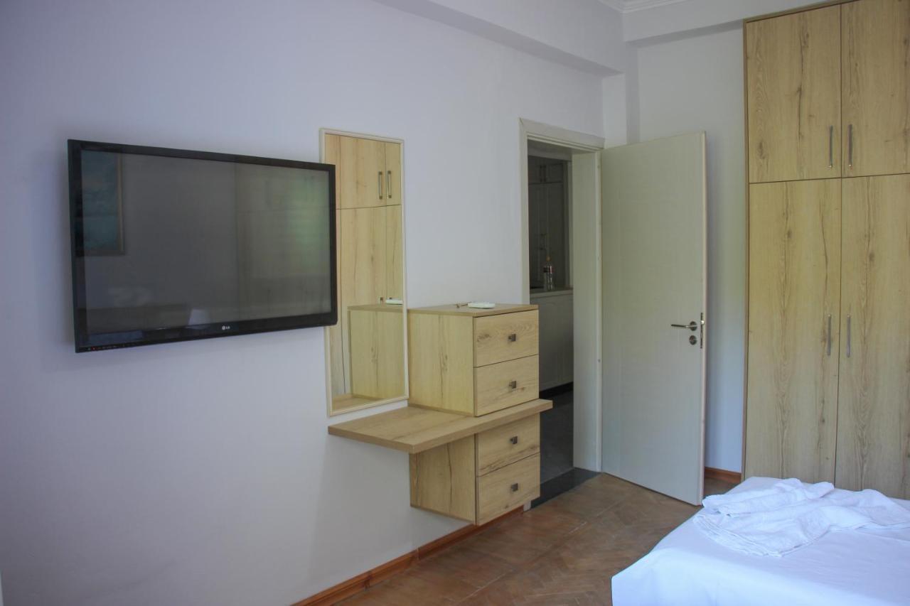 Ballo Apartments Gjirokastra Kültér fotó